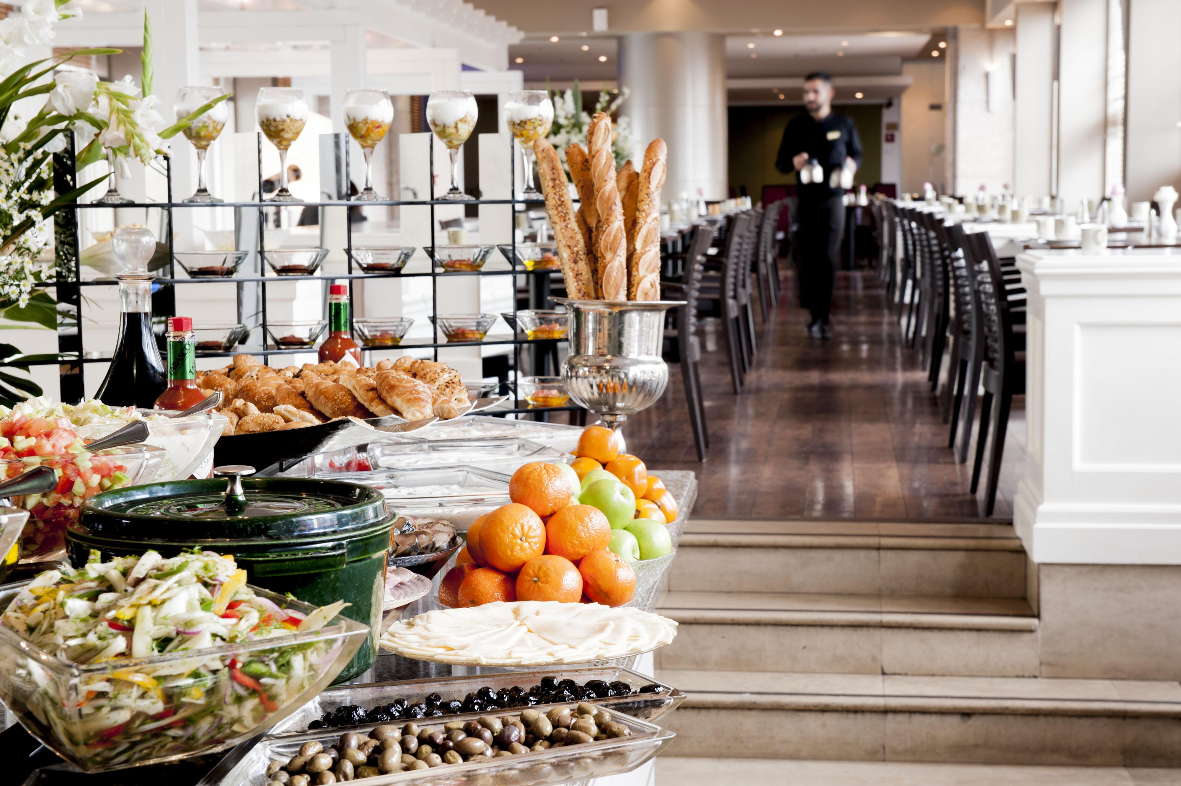 โรงแรมลีโอนาร์โด ซิตี้ทาวเวอร์ Giv'atayim ภายนอก รูปภาพ The restaurant